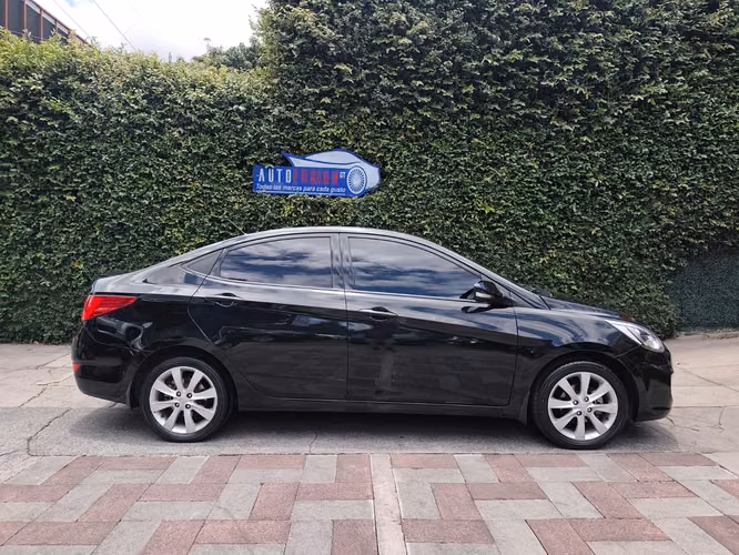 Hyundai Accent Gls  Modelo 2018  de agencia
