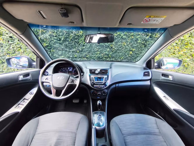 Hyundai Accent Gls  Modelo 2018  de agencia