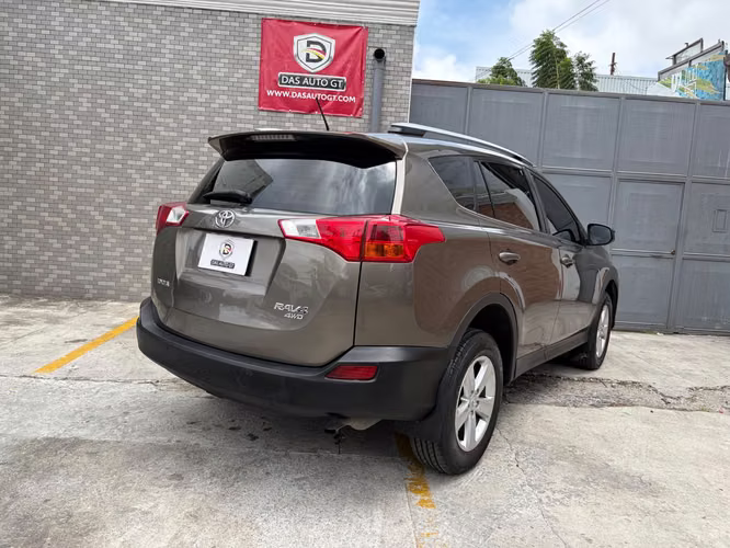 Toyota Rav4 4X4 Automática de Agencia Modelo 2014