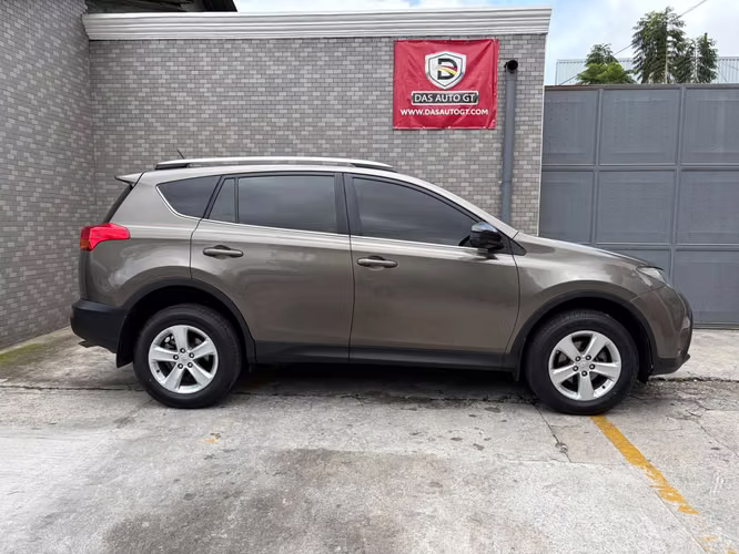 Toyota Rav4 4X4 Automática de Agencia Modelo 2014