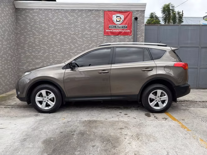 Toyota Rav4 4X4 Automática de Agencia Modelo 2014