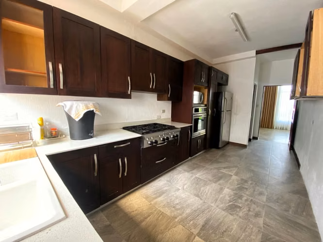 Casa en Venta en Zona 1 | Cerca de la Iglesia La Recolección - Imagen 4