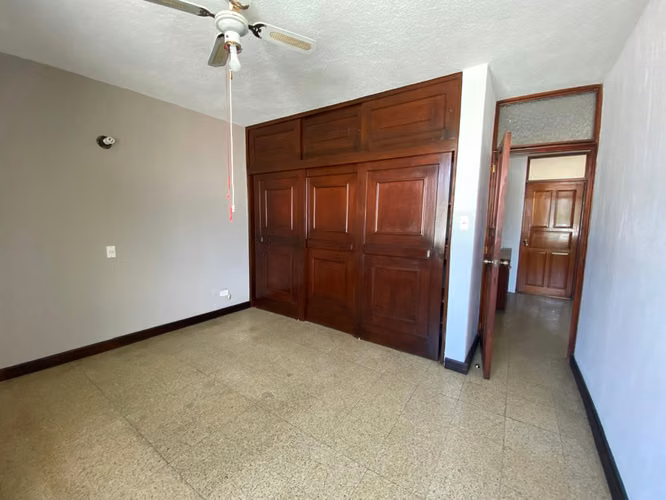 Casa en Venta en Zona 1 | Cerca de la Iglesia La Recolección - Imagen 6