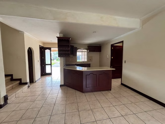 CASA EN ALQUILER EN SANTA ANITA II, KM 18.6 CARRETERA A EL SALVADOR