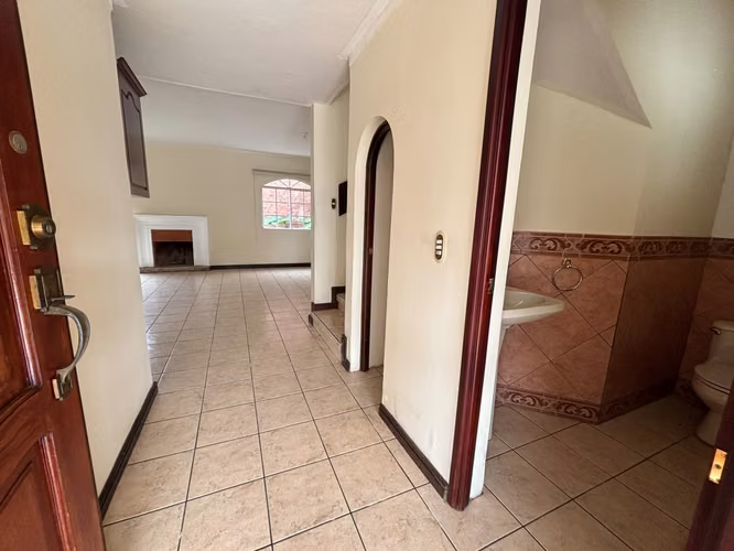 CASA EN ALQUILER EN SANTA ANITA II, KM 18.6 CARRETERA A EL SALVADOR
