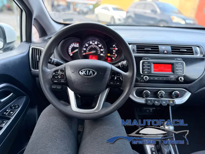 Kia Rio Lx M. 2017