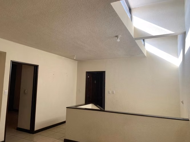 VENDO CASA EN ESQUINA PORTAL DE SAN ISIDRO 3 - HACIENDA REAL Z.16 - Imagen 8