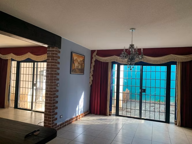 VENDO CASA EN ESQUINA PORTAL DE SAN ISIDRO 3 - HACIENDA REAL Z.16 - Imagen 4