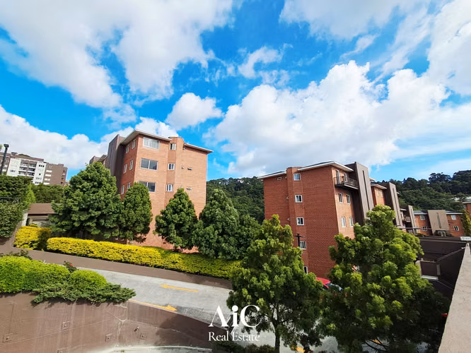 APTO. EN VENTA ZONA 16 P/ INVERSIÓN 3 HABITACIONES, EDIF. HEXA CAÑADA 16