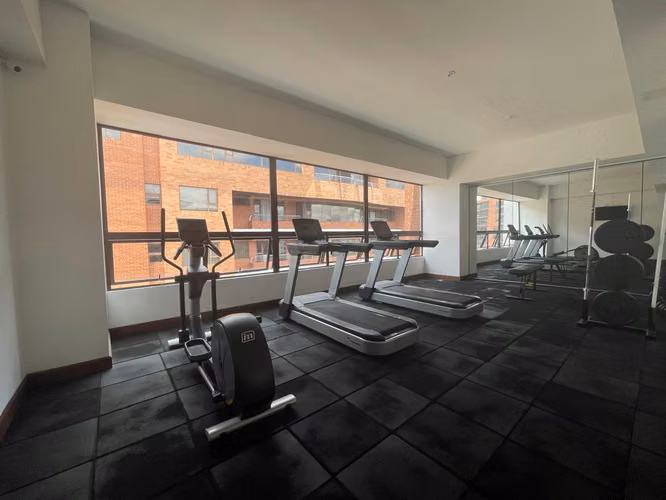 APARTAMENTO EN VENTA CON JARDIN EN PRIMER NIVEL EN ZONA 10 EDIFICIO SALVATTORE