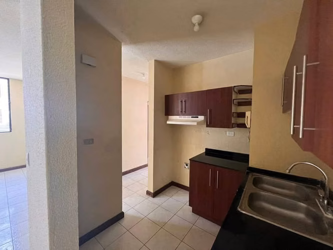 Apartamento en Renta, Zona 16 Edificio Valles Acatán frente CC Snta. Amelia