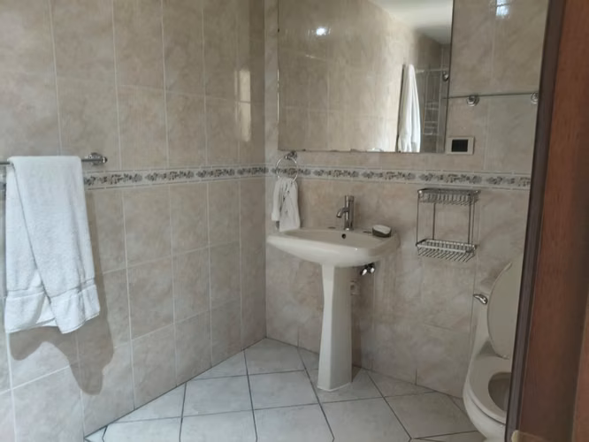APARTAMENTO AMUEBLADO Y EQUIPADO EN RENTA EN MILENIA OAKLAND ZONA 10