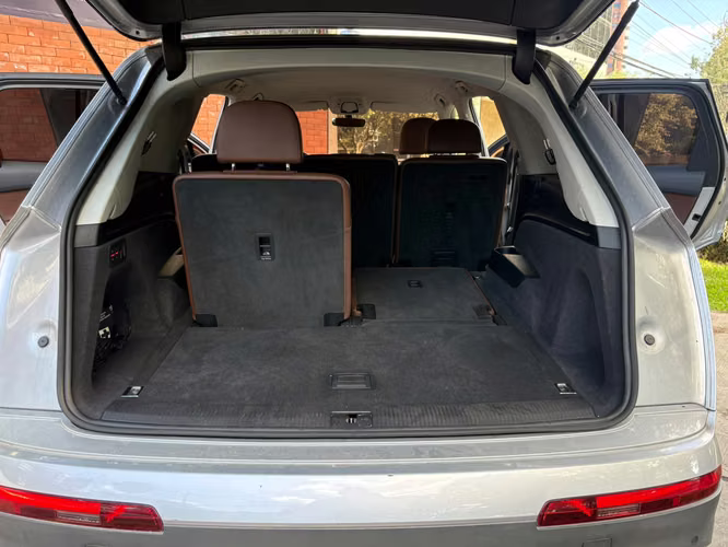 Audi Q7 2.0TFSI de agencia