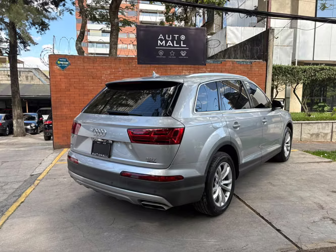 Audi Q7 2.0TFSI de agencia