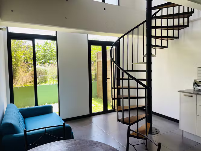 Apartamento Amueblado de 1 Habitación en zona 10
