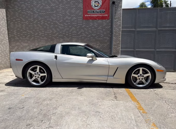 Chevrolet Corvette C06 de agencia Modelo 2006