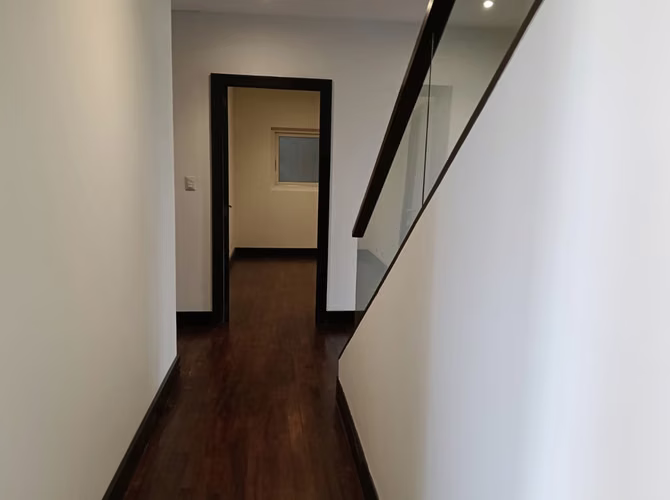 Dúplex en Renta Zona 14 | 452 m² | 3 Dorm. + Estudio | Terraza Privada | 3 Parqueos | Bodega - Imagen 2
