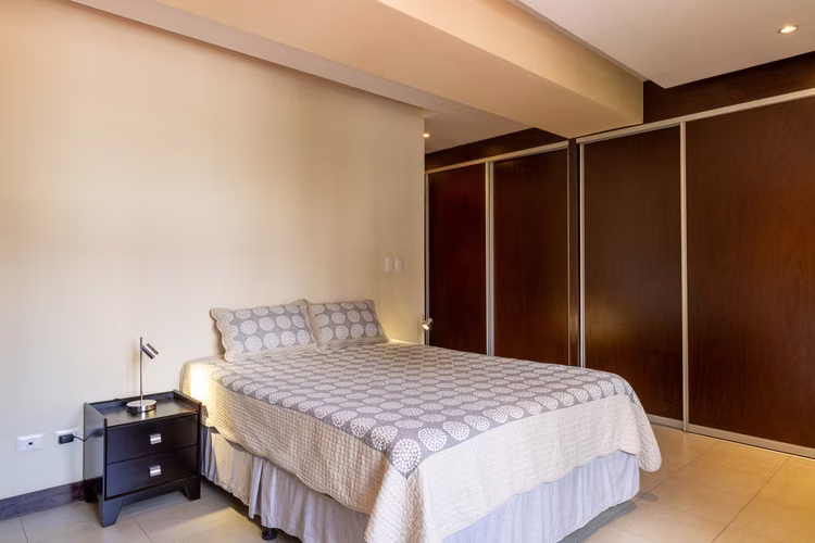 Apartamento en Renta Amueblado cerca de la Norea, Zona 14 - Listo para Vivir, Z14