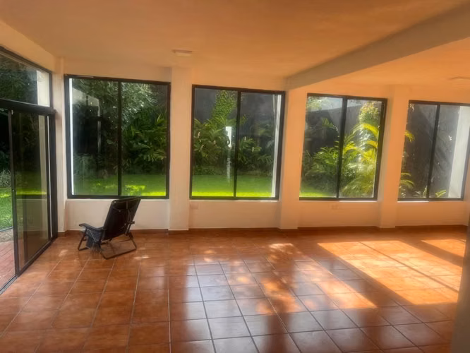 Zona 14 La Villa casa para Oficina o vivienda