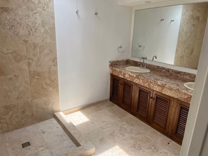 Zona 14 La Villa casa para Oficina o vivienda