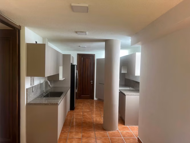 Zona 14 La Villa casa para Oficina o vivienda