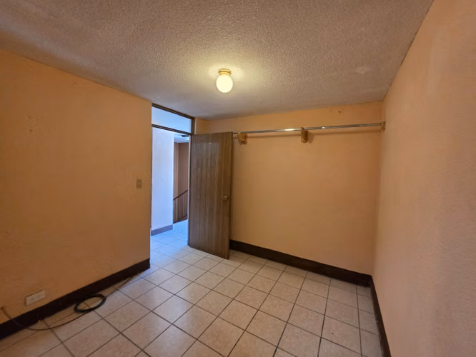 CASA EN VENTA EN COLINAS DE MONTE MARIA SUR VILLA NUEVA