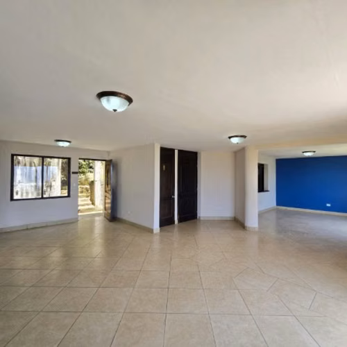 Casa en Venta con Vista Panorámica al Lago de Amatitlán