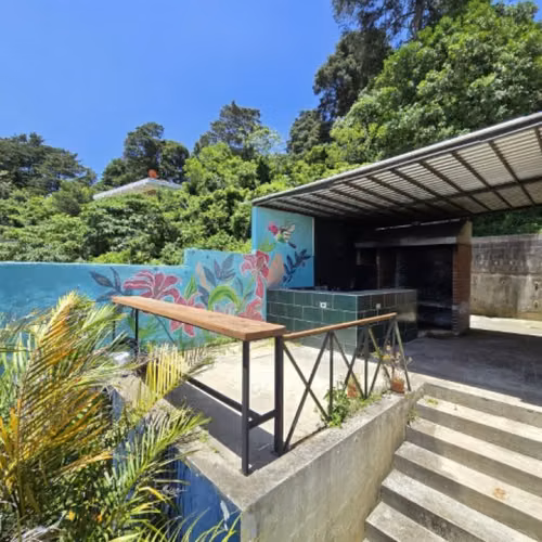 Casa en Venta con Vista Panorámica al Lago de Amatitlán