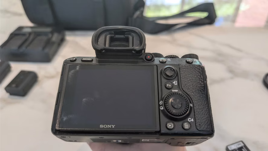 Camara sony a7 iii + accesorios