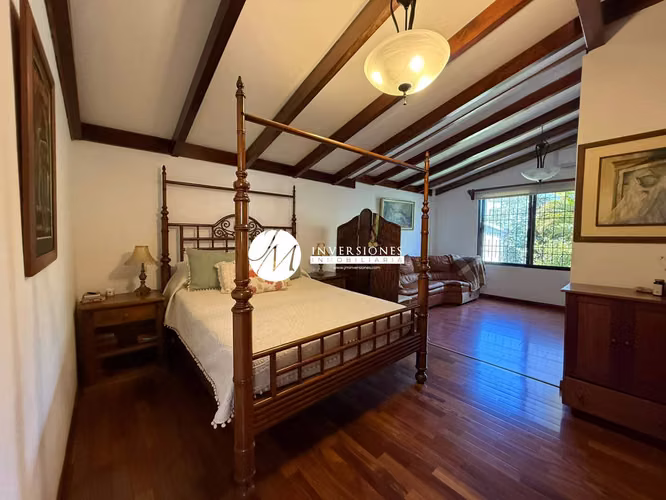 Casa en Venta de 4 dormitorios en zona 2 - Miniatura 6