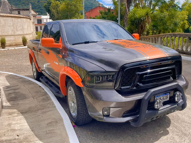 Bello Poderoso 19 DODGE RAM 150 4x4 No necesita Nada excepto dueño
