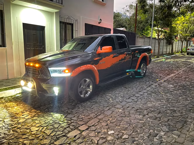 Bello Poderoso 19 DODGE RAM 150 4x4 No necesita Nada excepto dueño