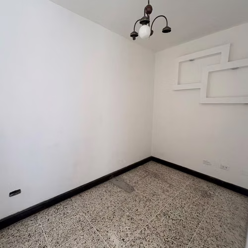 CASA PARA OFICINAS EN ALQUILER EN VISTA HERMOSA II, ZONA 15
