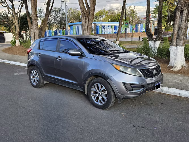 KIA SPORTAGE MODELO 2016 GRIS