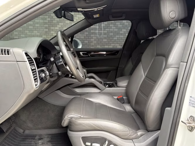Porsche Cayenne de Agencia Modelo 2019 - Imagen 9