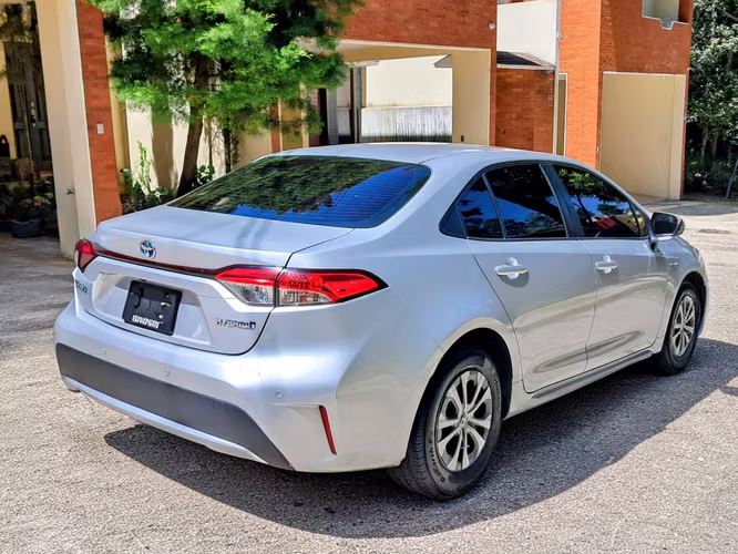 2022 TOYOTA COROLLA HYBRID 1.8L RÉCORD D AGENCIA
