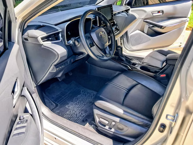 2022 TOYOTA COROLLA HYBRID 1.8L RÉCORD D AGENCIA