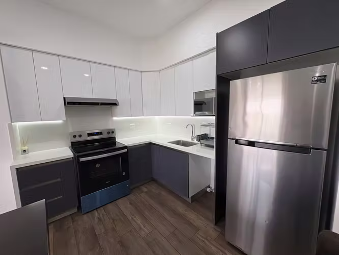 Zona 10 Edificio Brunelo apartamento Amueblado