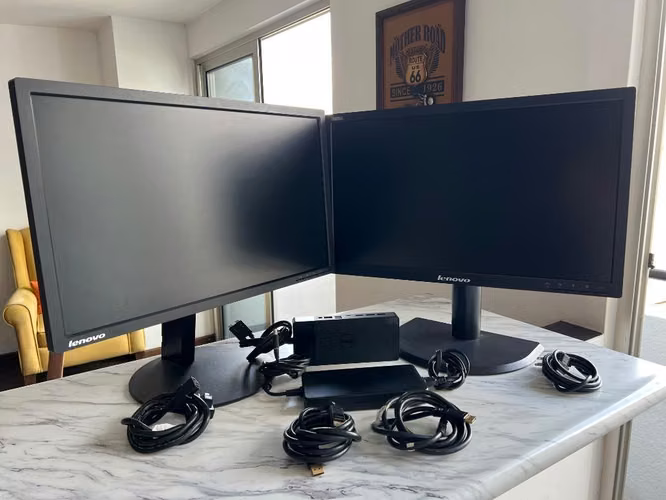 Kit Oficina: 2 Monitores Lenovo + Dock Dell WD19DCS