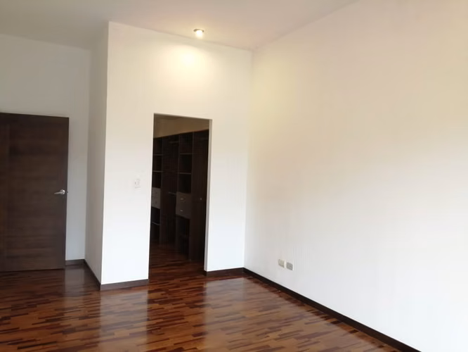 Apartamento en venta en zona 14 - Imagen 11