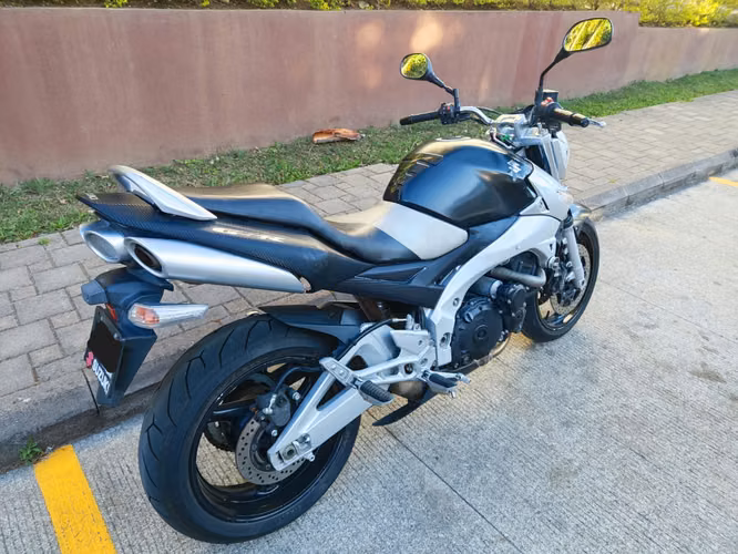 Suzuki GSR 600 2008