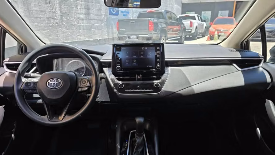 TOYOTA COROLLA LE