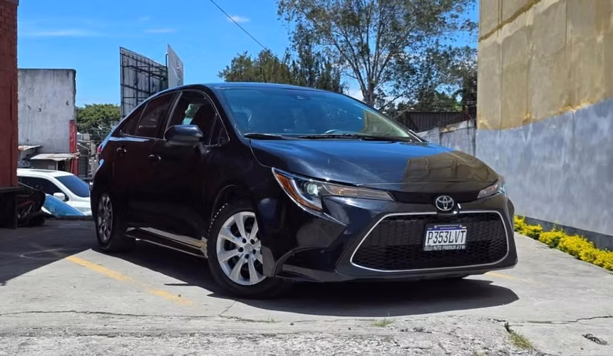 TOYOTA COROLLA LE