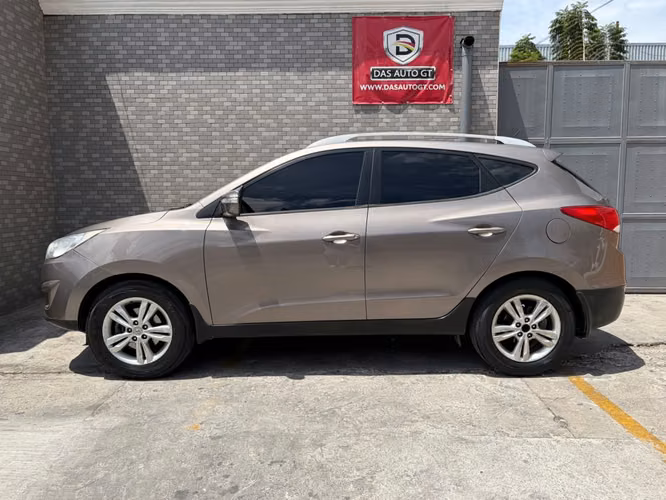 Hyundai Tucson de Agencia Modelo 2012