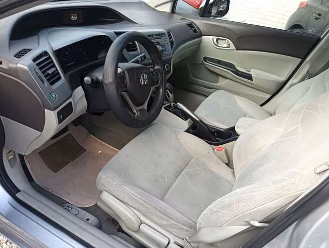 Vendo precioso y económico honda civic 2012