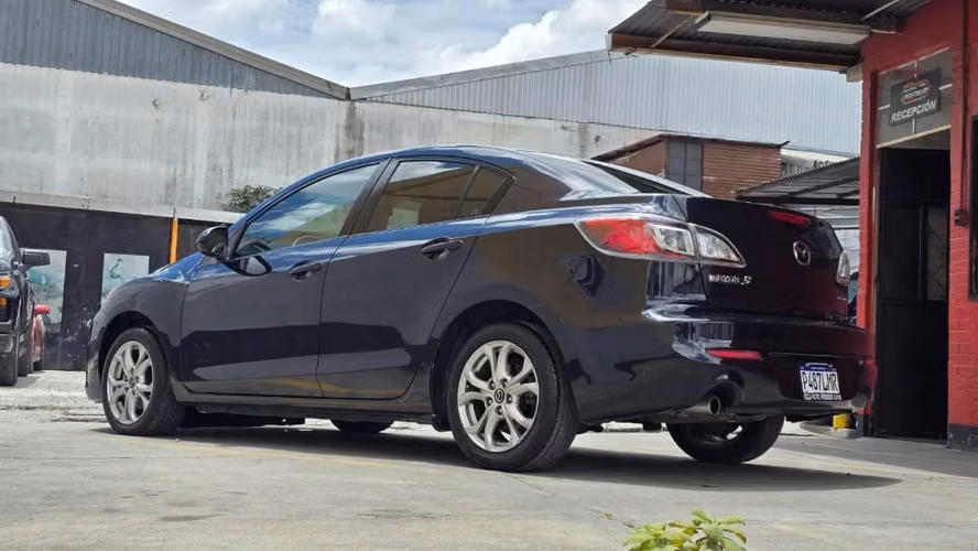 MAZDA 3 TOURING 2013
