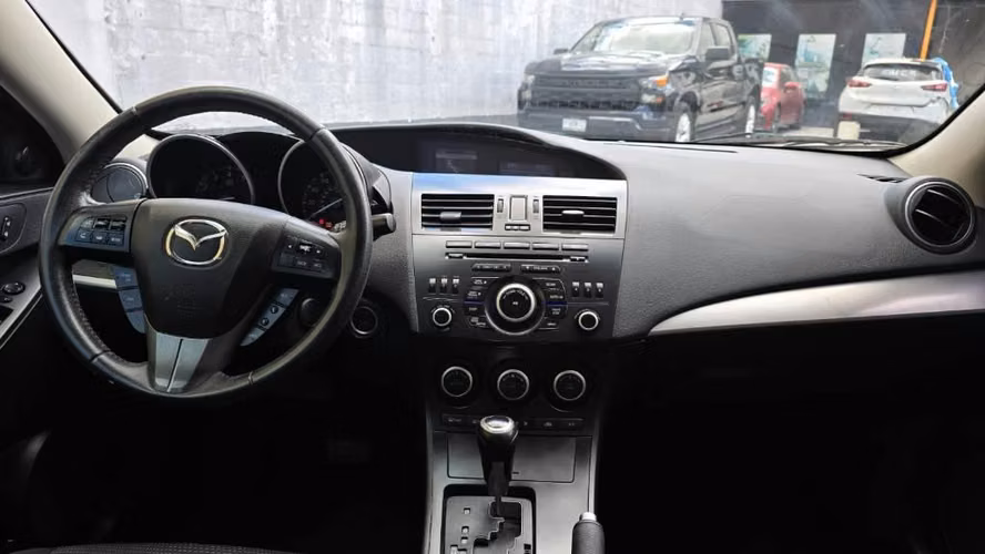 MAZDA 3 TOURING 2013