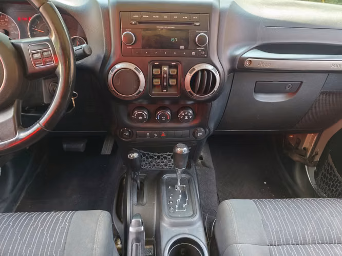 Jeep Wrangler Unlimited Sport 4wd Modelo 2012