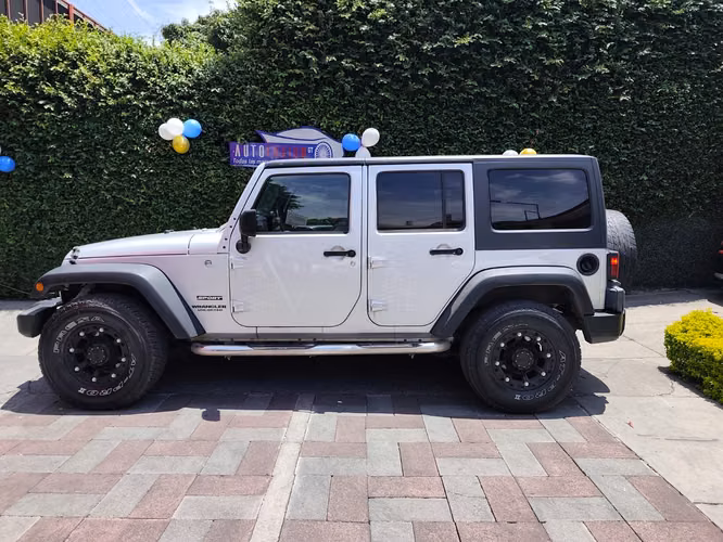 Jeep Wrangler Unlimited Sport 4wd Modelo 2012