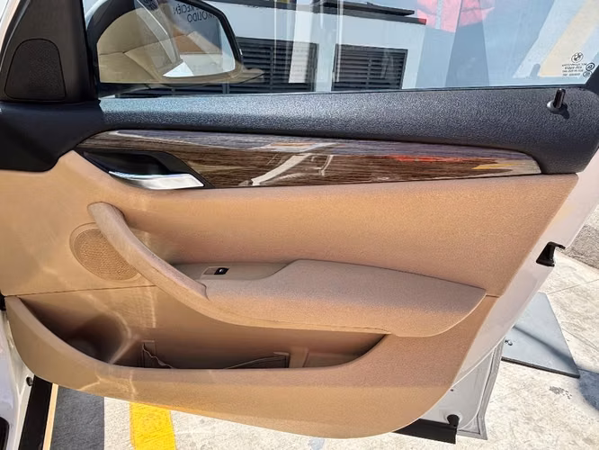 GANGA BMW X1 SDRIVE 28i 2014 FULL EQUIPO
